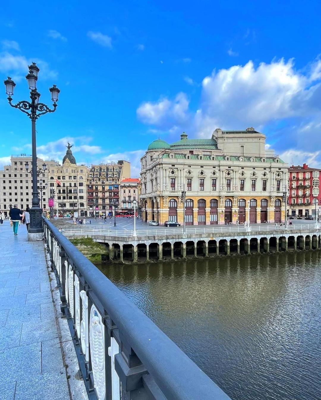 Bilder Boutique Hotel Bilbao Esterno foto